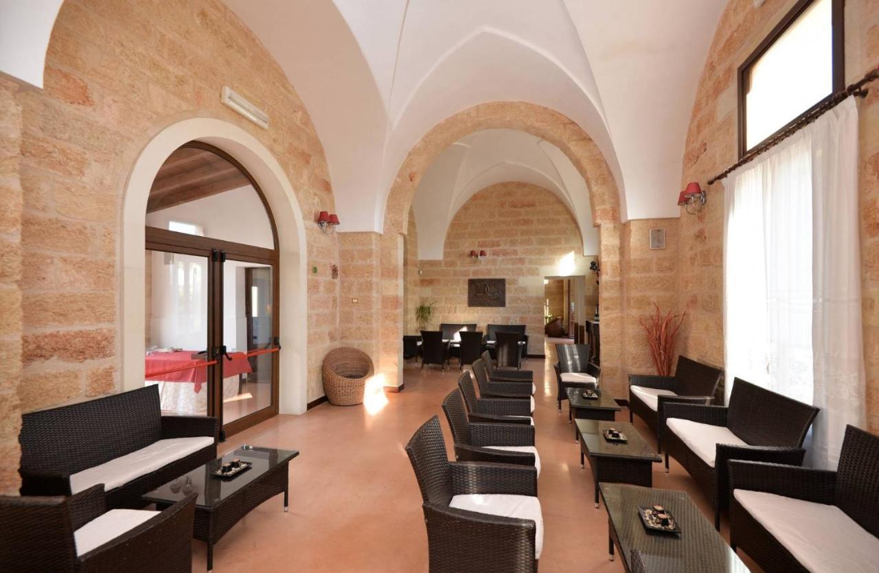 Masseria Li Campi Каваллино-ди-Лечче Экстерьер фото
