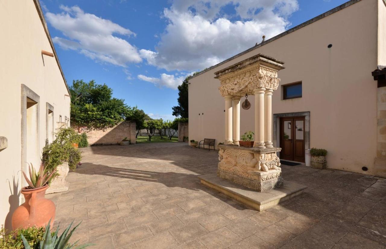 Masseria Li Campi Каваллино-ди-Лечче Экстерьер фото