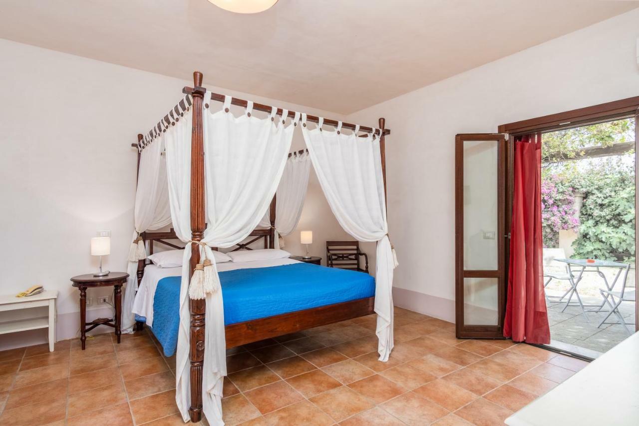 Masseria Li Campi Каваллино-ди-Лечче Экстерьер фото